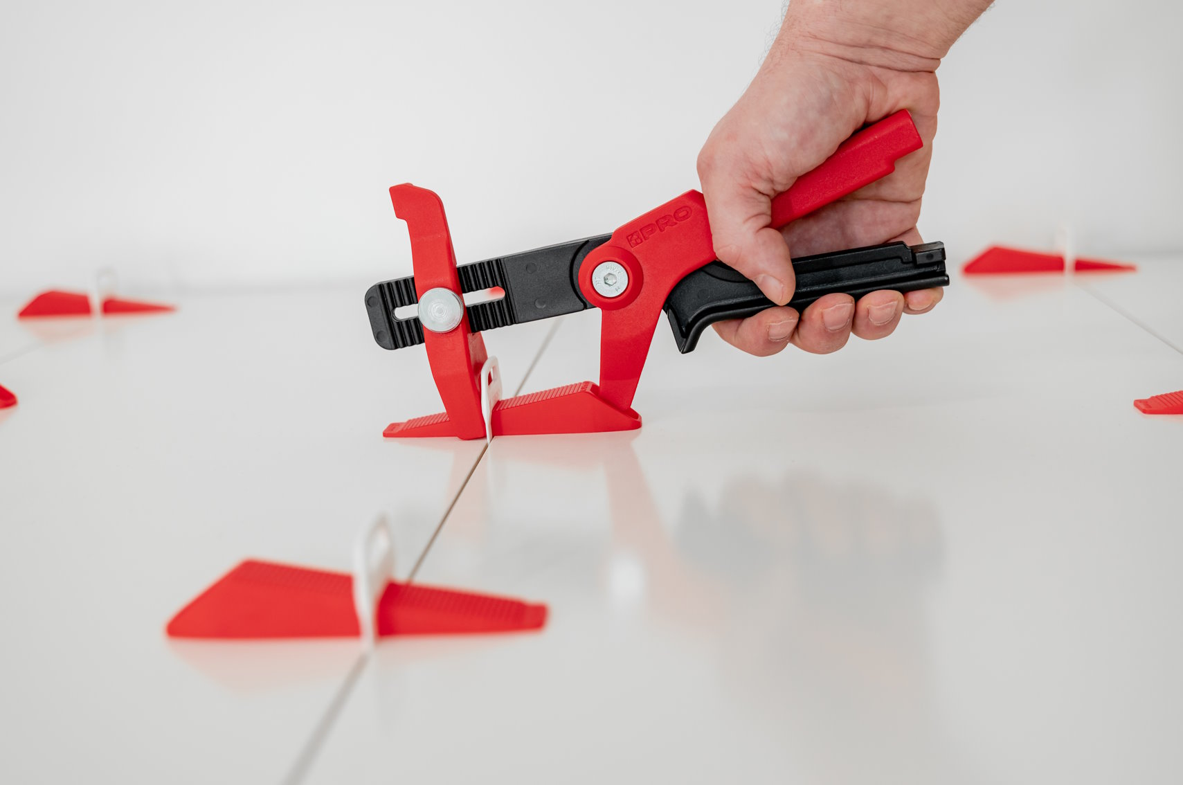 Tile leveling system – which to choose? We advise!